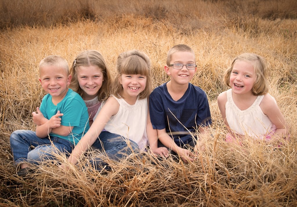 narellan professional photographer, macarthur family portraits
